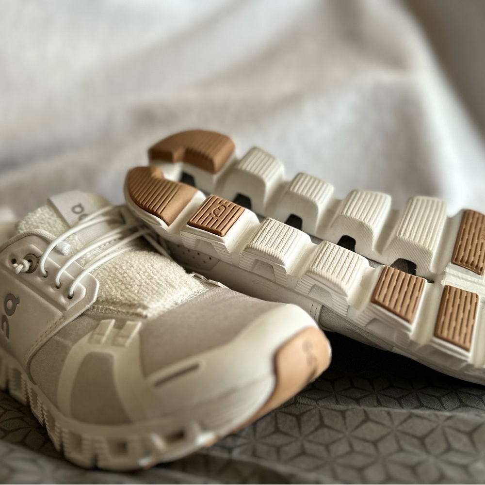 White On Cloud Terry Sneakers